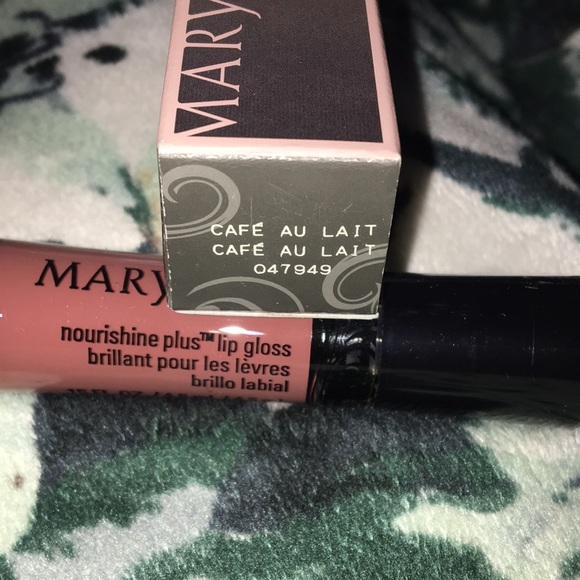 Mary Kay Makeup 2 For 22 Or 6 Each Mary Kay Cafe Au Lait Lip Gloss Poshmark